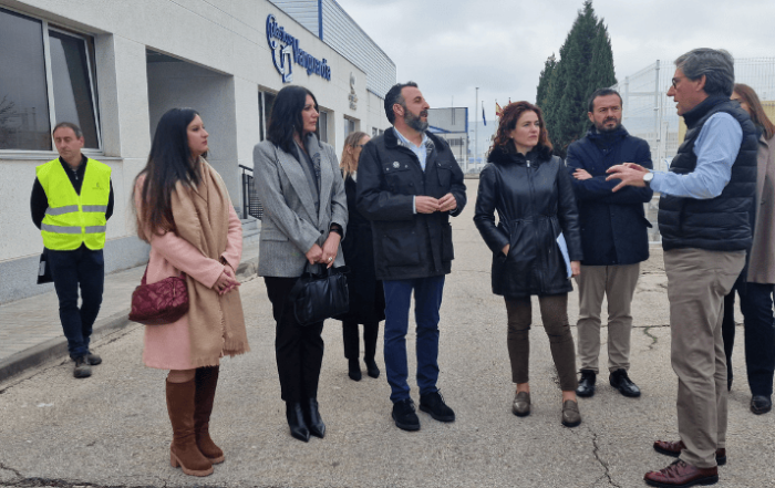 Visita autoridades a Plásticos Vanguardia